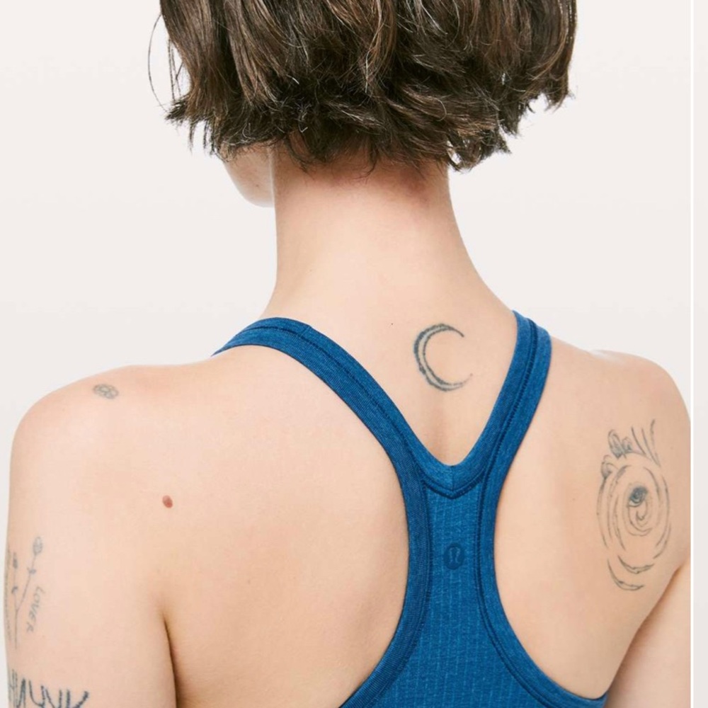 Lululemon Ebb To Street Tank II
Deep Marine